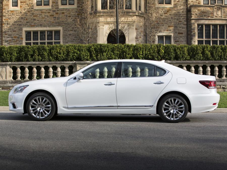  Lexus LS600h L 2012 года  (фото 13 из 16)